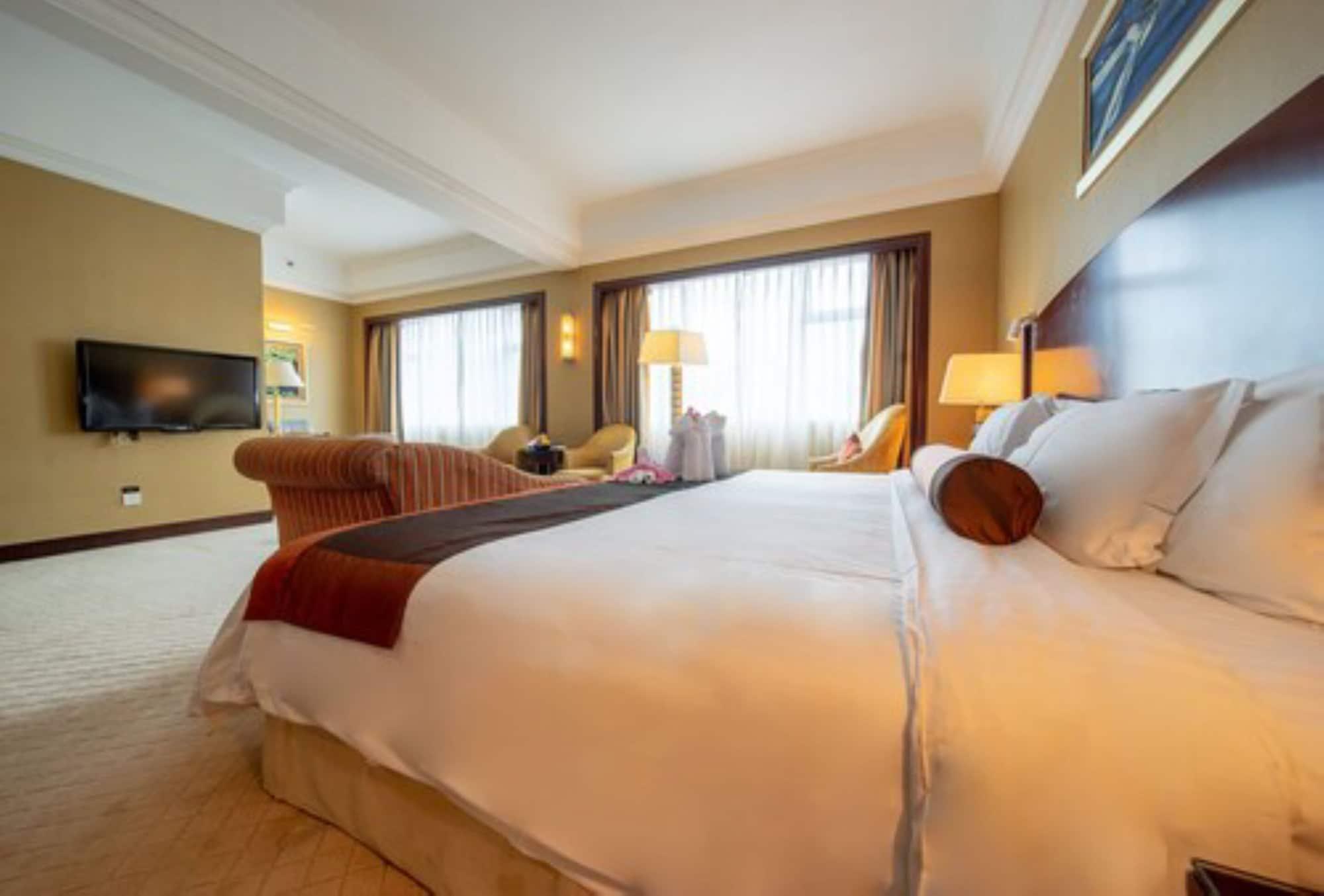 Grand International Hotel Canton Esterno foto