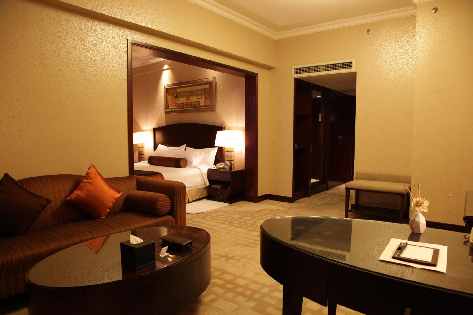 Grand International Hotel Canton Esterno foto