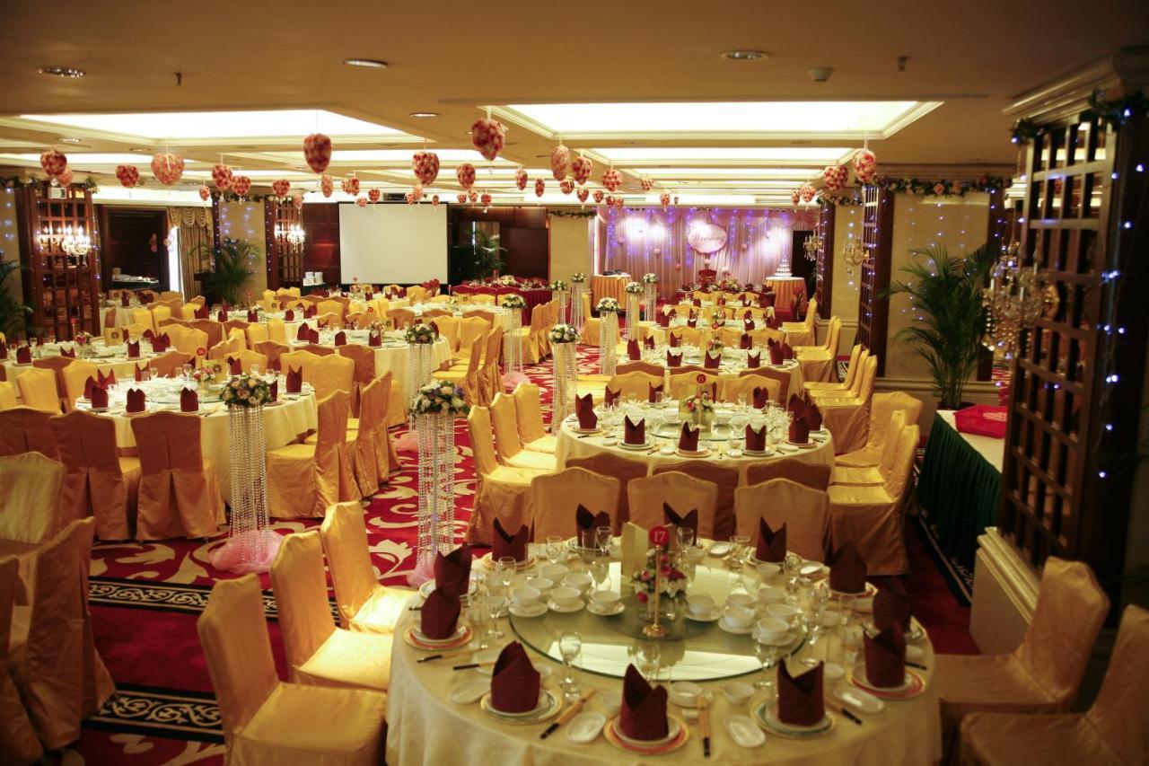 Grand International Hotel Canton Esterno foto